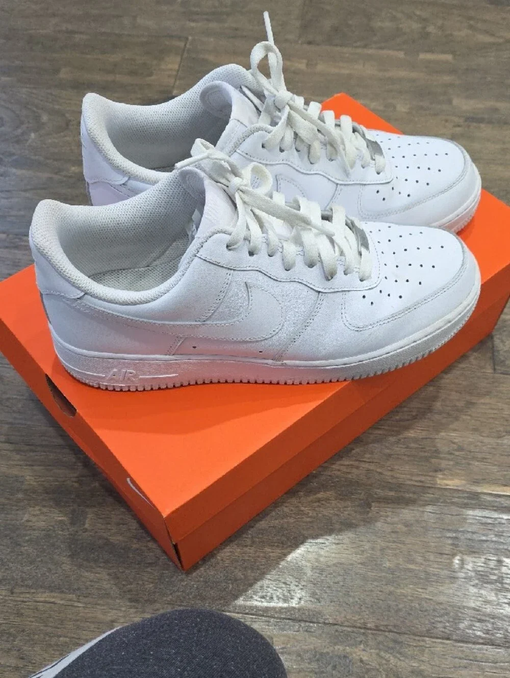Nike White Leather Low-Top Sneakers